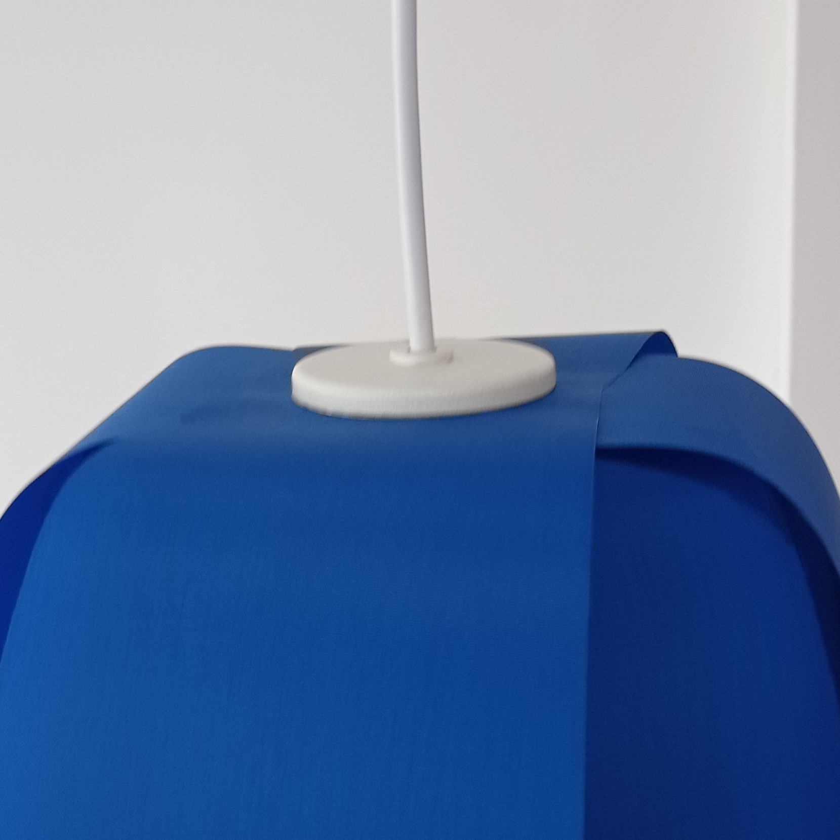 Tulipe bleu - lampe design Eva Leroi - éco-conçue