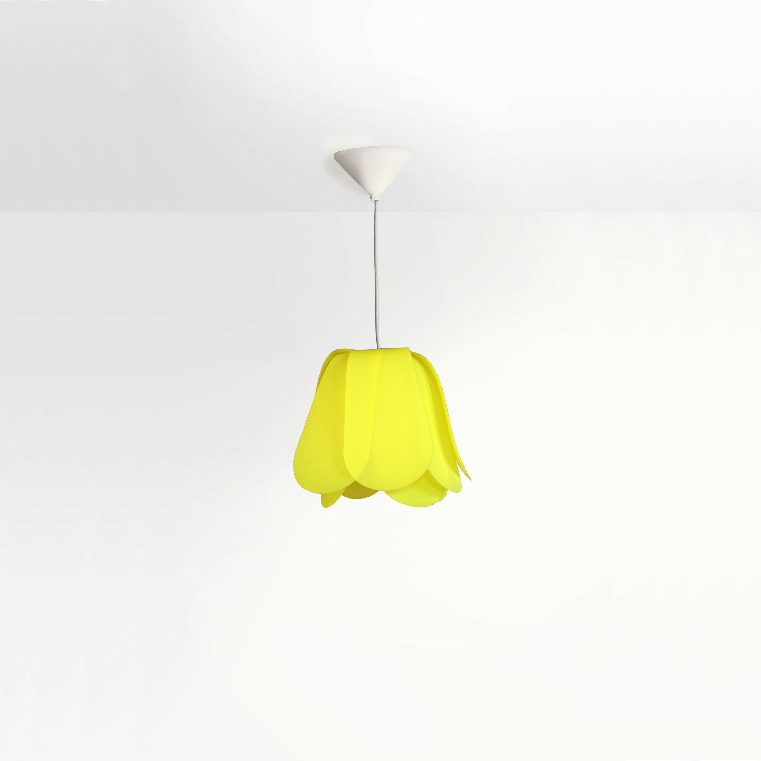 Lampe en forme de Tulipe jaune upcyclé